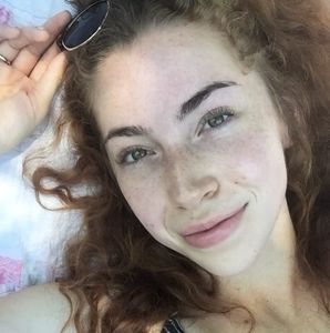 Meet your Posher, Holly